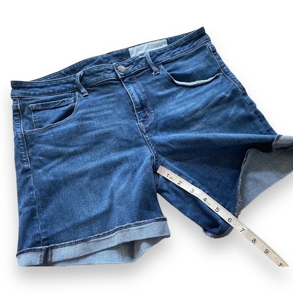 Treasure & Bond Rolled Cuff High-Waist Denim Jean Shorts | Size 32 - Picture 8 of 13
